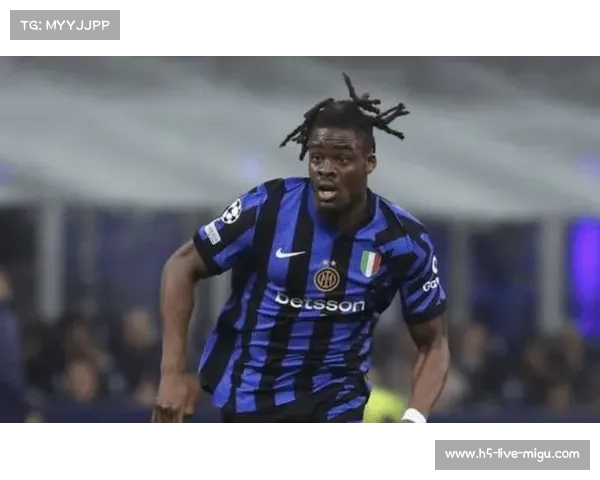 国际米兰客场2-1力克热那亚，比塞克闪击劳塔罗传射助球队登顶积分榜