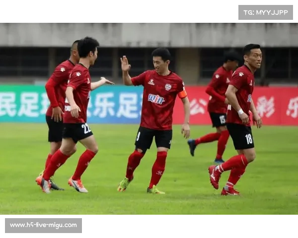 从两球落后到少一人绝杀，镇海队4-3慈溪队昂首出线